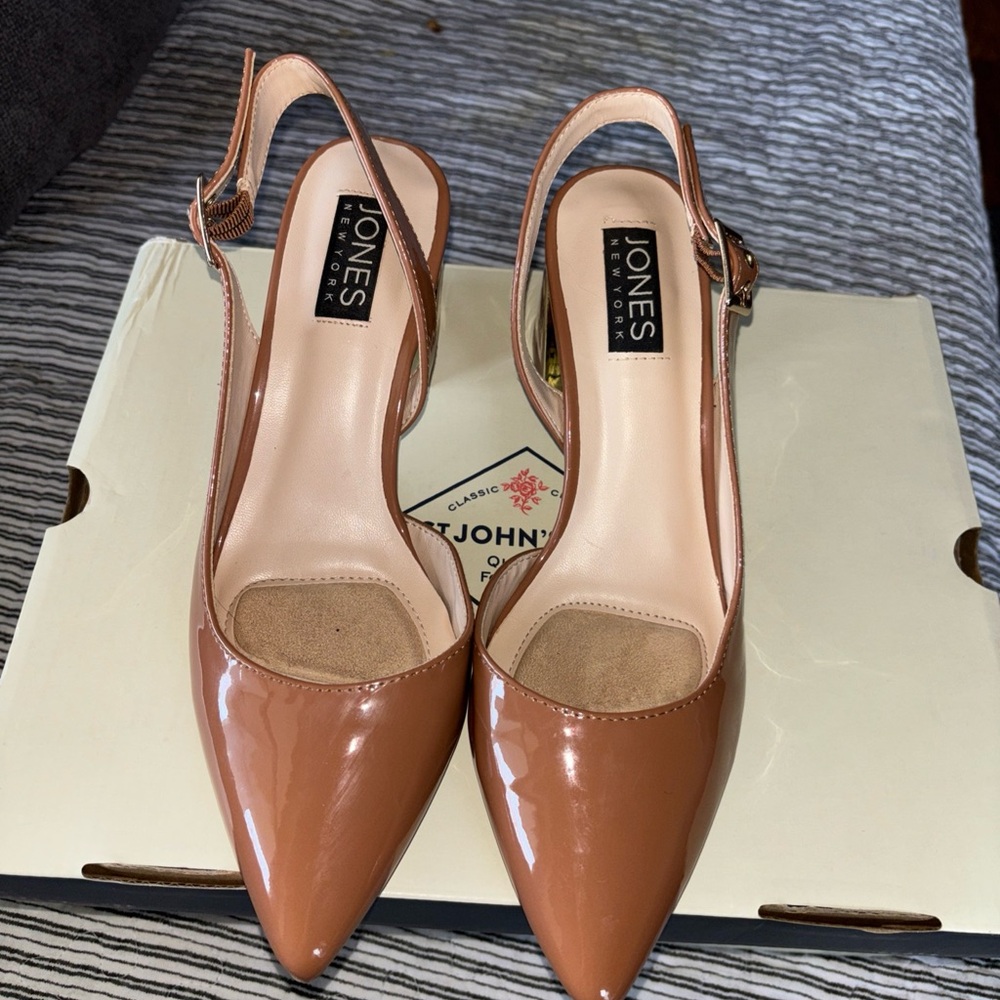 Jones New York Patent Slingback Heels in Nude Tan - MAKE ME AN OFFER